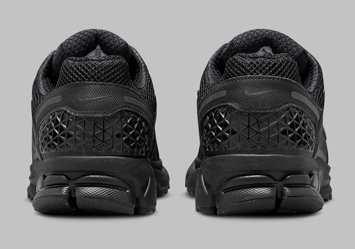 Nike Zoom Vomero 5 ' Triple Black ' (2023)